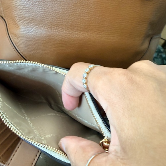 2fer set Michael Kors Cognac Pebbled Leather Tote with MK Logo Wristlet - Picture 5 of 9